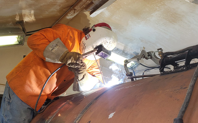 cgl-welder-boiler-sparks-640x400.jpg